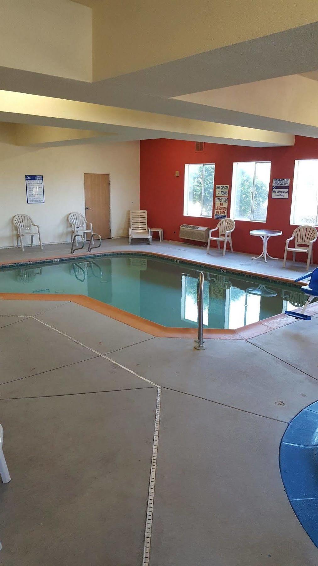Holiday Inn Express Redding North By Ihg Екстериор снимка