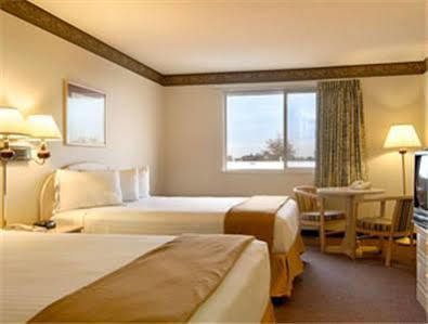 Holiday Inn Express Redding North By Ihg Екстериор снимка
