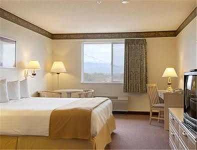 Holiday Inn Express Redding North By Ihg Екстериор снимка